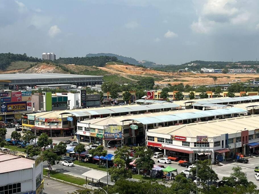 Iman @ Puncak Alam Apartment